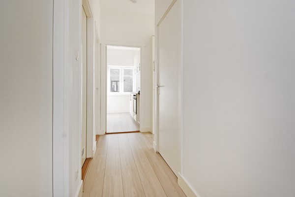 Medium property photo - Elise van Calcarstraat 9, 2522 MA Den Haag